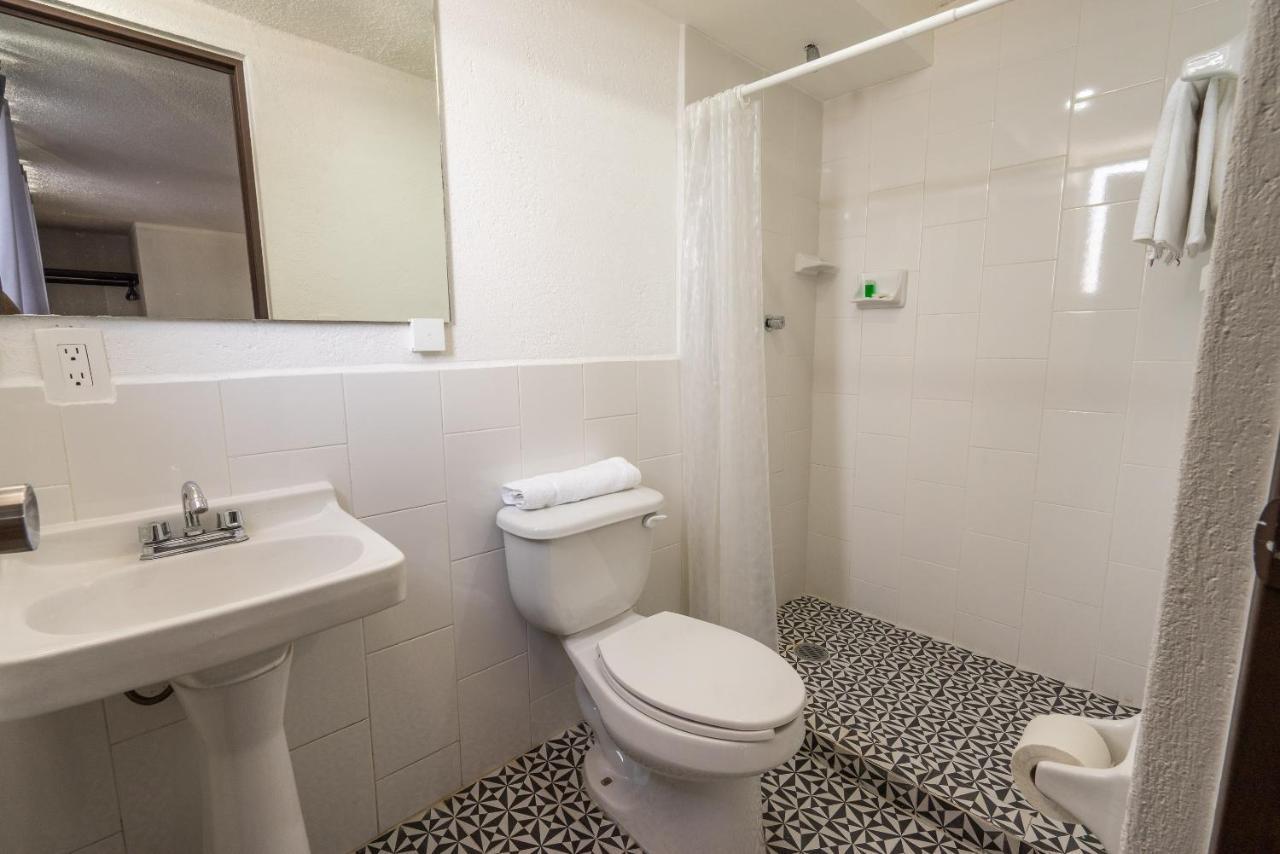Hotel delf-inn Cuernavaca Buitenkant foto